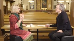 Majatalon vierashuoneessa Saara Kinnunen