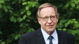 Köyhästä pojasta parhaaksi talousennustajaksi