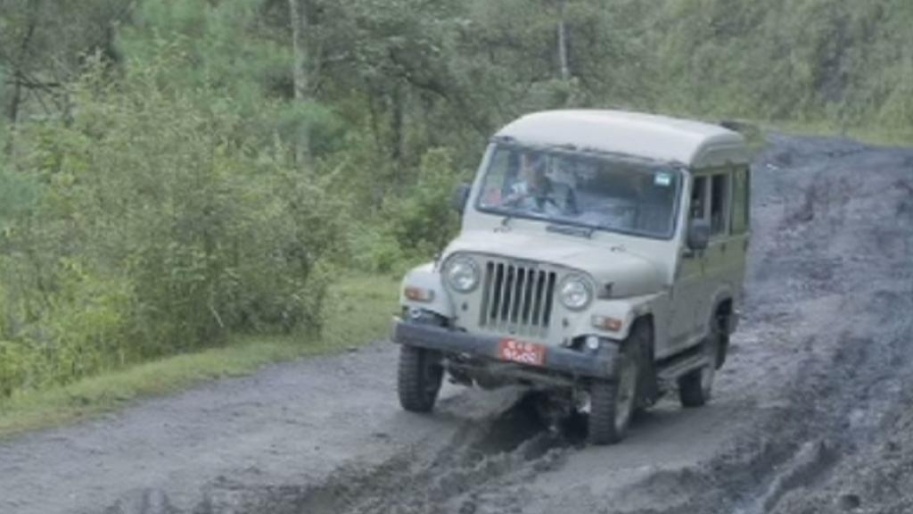 Lähetysauton tie Nepalissa