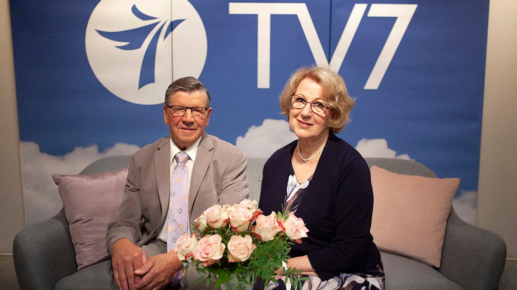 TV7 vie ilosanomaa pimenevään maailmaan