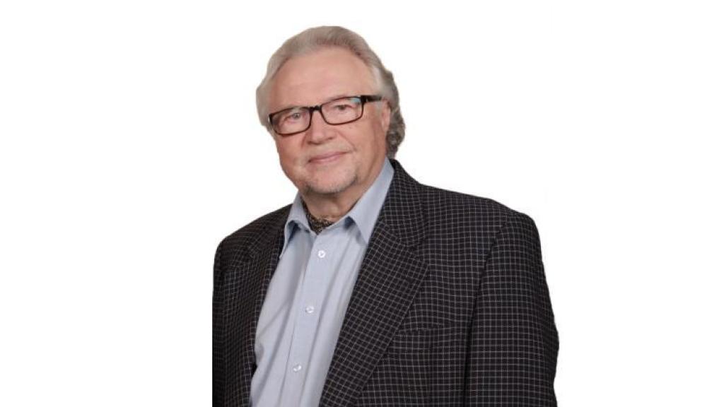 Hannu Grönroos sekä Irma ja Kyösti Frestadius