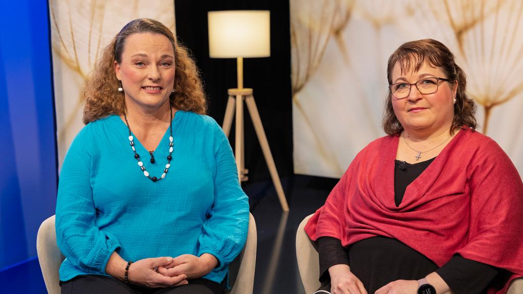 Haastattelussa Raamattulukijainliiton Kirsi Smeds ja Anu Ylhäisi, osa 1/2 Huomenna, klo 18.00