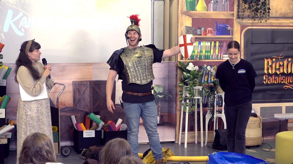 Kaikki on pelissä -leirillä on tärkeän opetuksen aika Jumalan jutuista.