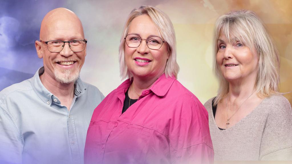 Ibland kan vardagen vara tuff men i allt hjälper Herren. Programledare Stefan Eriksson tillsammans med Mary Järnmark och Carola Pasha.