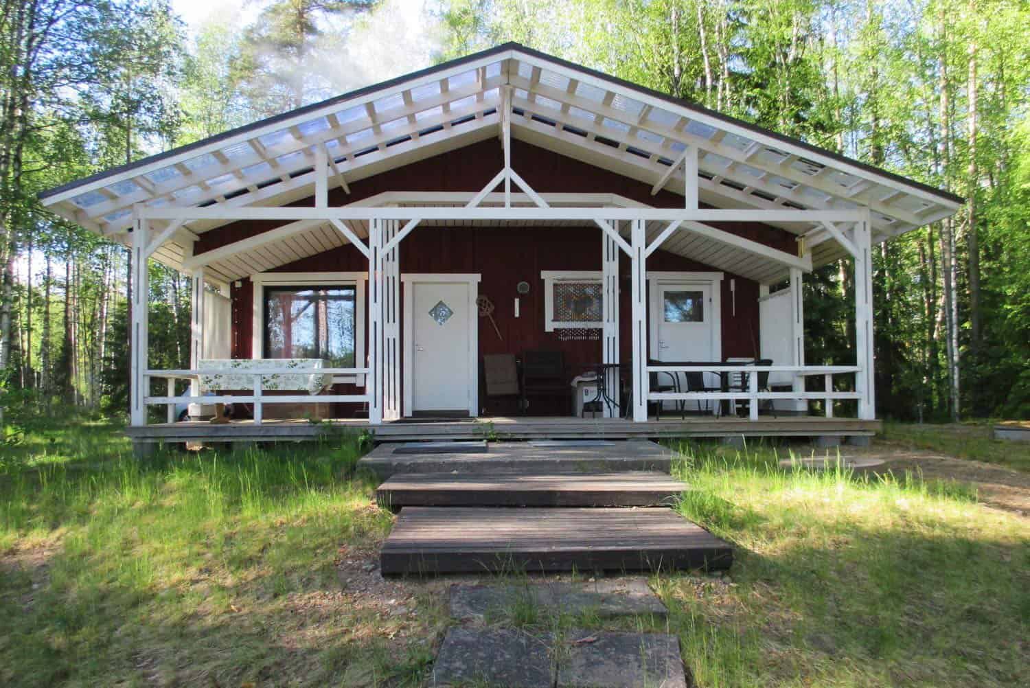 Myynnissä upea lomakiinteistö Okslammi-järvellä, Tammelassa